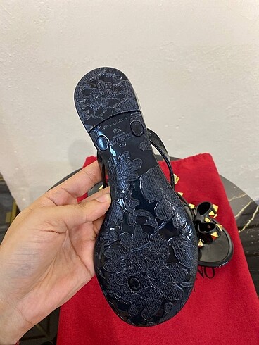 37 Beden siyah Renk Valentino İthal Birebir Plaj terliği