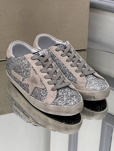 Golden Goose Deluxe Golden goose ithal