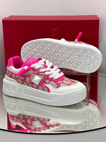 Valentino Valentino ithal