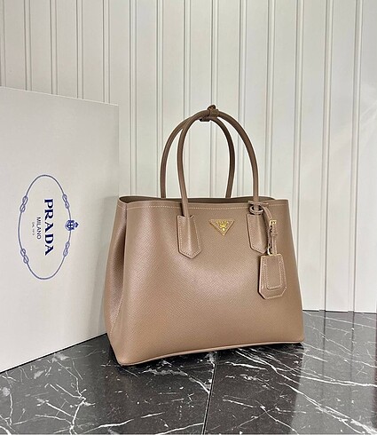 Prada Deri İthal