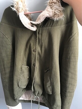 Bershka Yeşil mont