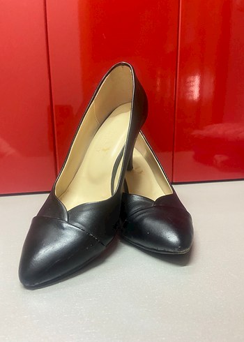 Klasik Siyah Pliseli Stiletto Topuklu Kadın Ayakkabı