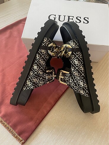 Guess Guess terlik