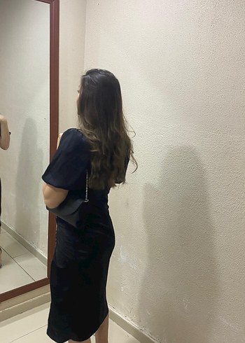 Siyah Parlak Midi Kadın Elbise - Görsel 2