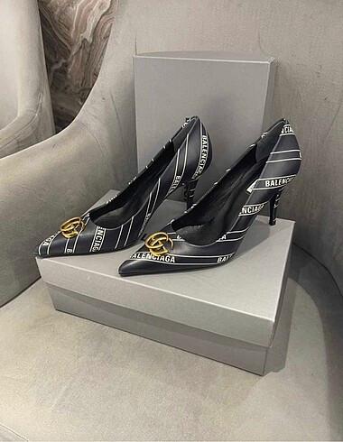 38 Beden beyaz Renk Gucci Ayakkabı