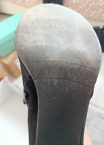 Siyah Süet Tokalı Kadın Bot - Görsel 4