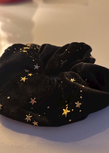 Yıldız Desenli Siyah Kadife Lastik Toka - Görsel 3