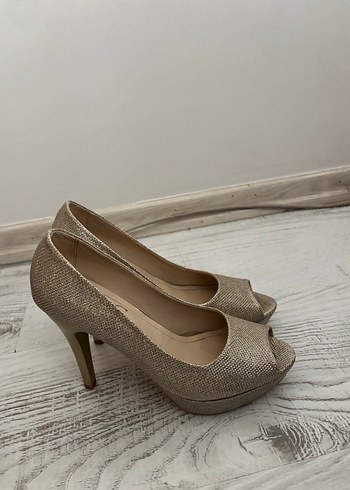 Gold Parlak Yılan Desenli Platform Topuklu Abiye Ayakkabı - Görsel 2