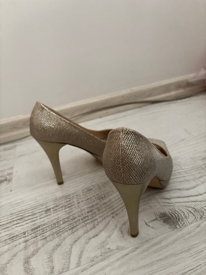 Gold Parlak Yılan Desenli Platform Topuklu Abiye Ayakkabı - Görsel 3