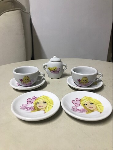 Barbie çay takımı