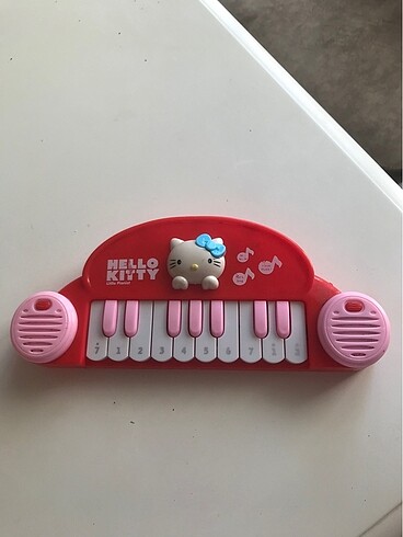 Hello kitty piyano