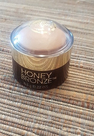 The body shop stick highlighter