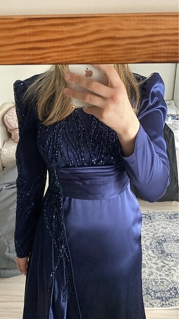 LACİVERT SATEN TAŞLI TESETTÜR ABİYE - Görsel 3