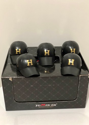 Beyaz H Harfli  Şapka Çakmak - Görsel 10