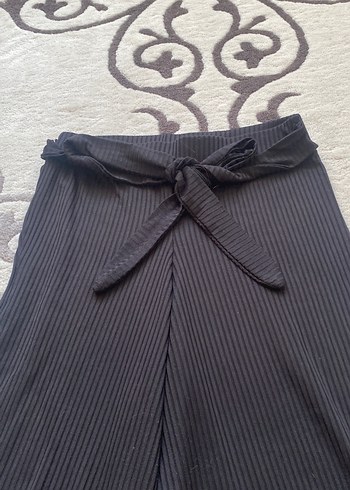 Civil Siyah Beli Bağlamalı Midi Kumaş Pantolon