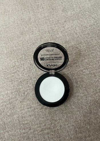  Beden NYX HD Bitirici Pudra Bej