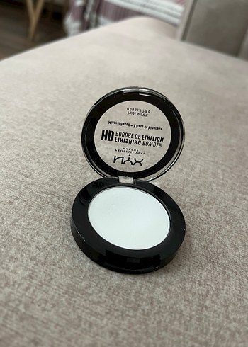 NYX NYX HD Bitirici Pudra Bej