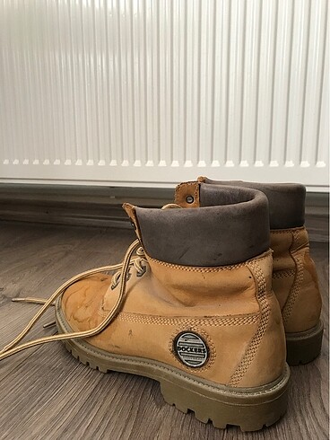 38 Beden altın Renk Dockers Bot