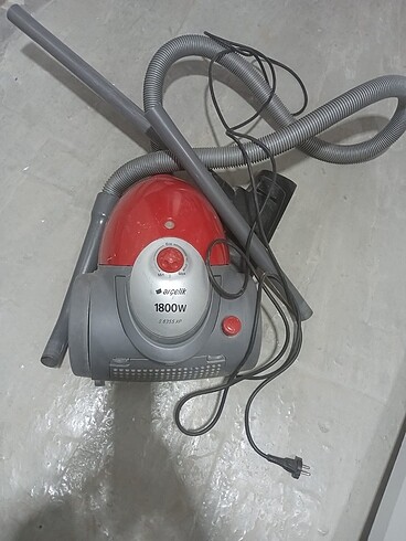 Elektrikli süpürge