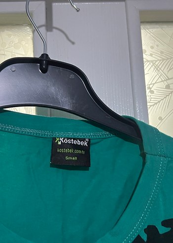 Yeşil Baskılı Kısa Kollu Tişört - Görsel 3