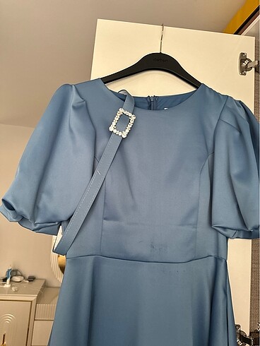 Saten balon kol elbise - Görsel 3