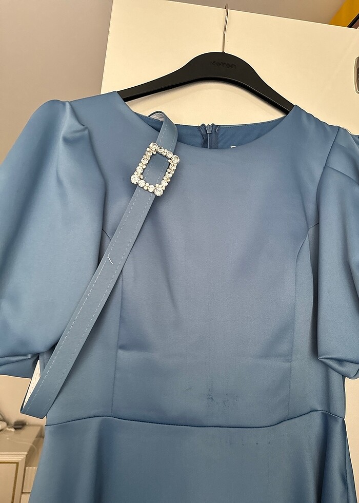 Saten balon kol elbise - Görsel 2