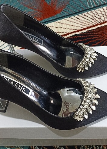 37 Beden siyah Renk Taşlı Stiletto Kadın Ayakkabısı
