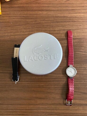 lacoste saat