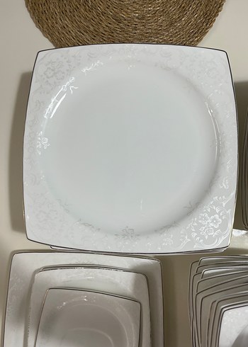  Beden beyaz Renk Karaca kare porselen yemek takımı
