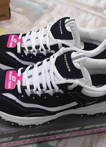 Orijinal Faturalı Skechers Kadın Ayakkabı