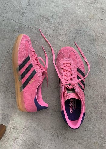 Gazelle bliss pink purple