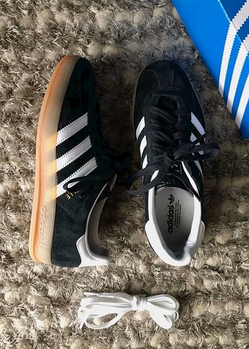Adidas Gazelle black