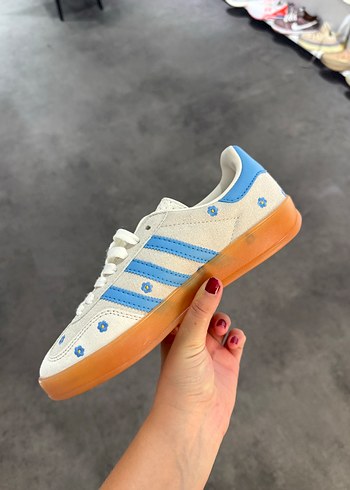 37 Beden Adidas gazelle flowers