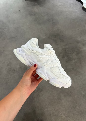 New Balance Beyaz Kadın Spor Ayakkabı