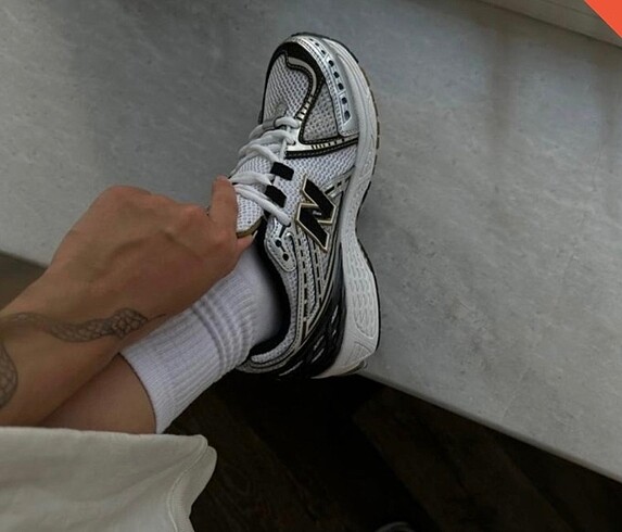 38 Beden New Balance 1906 R Metallic Gold( Dar Kalıp)