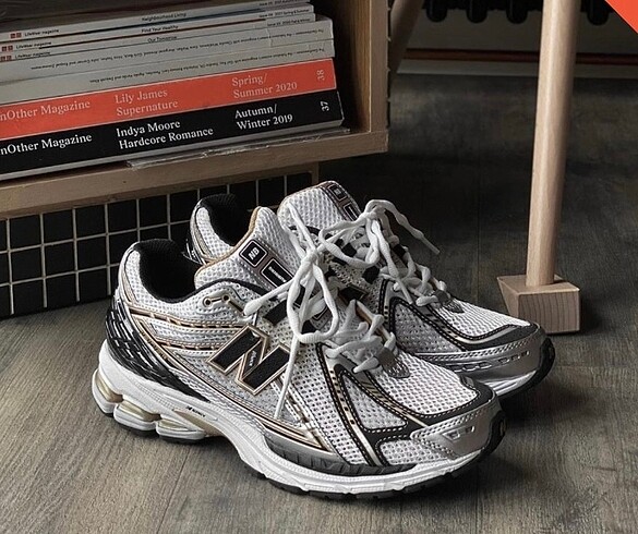 New Balance New Balance 1906 R Metallic Gold( Dar Kalıp)
