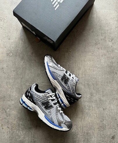 New Balance New Balance 1906 Silver Metallic