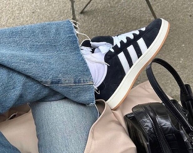 Adidas Campus