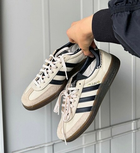 Adidas Spezial Wonder