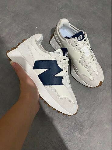 New Balance New balance 327 Moonbeam Outerspace