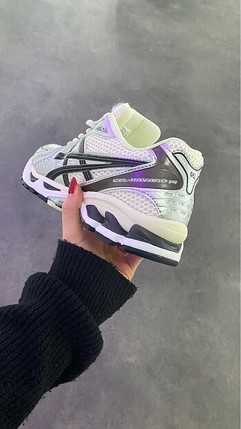 40 Beden Asics