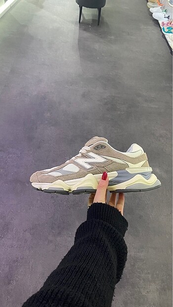 37 Beden New balance 9060