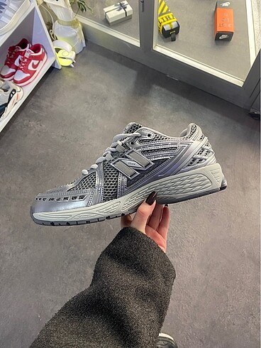 43 Beden New balance 1906R