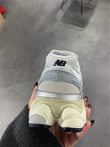 38 Beden gri Renk New balance 9060