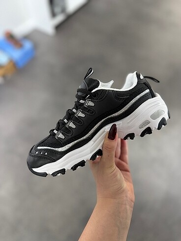 37 Beden Skechers D?lites