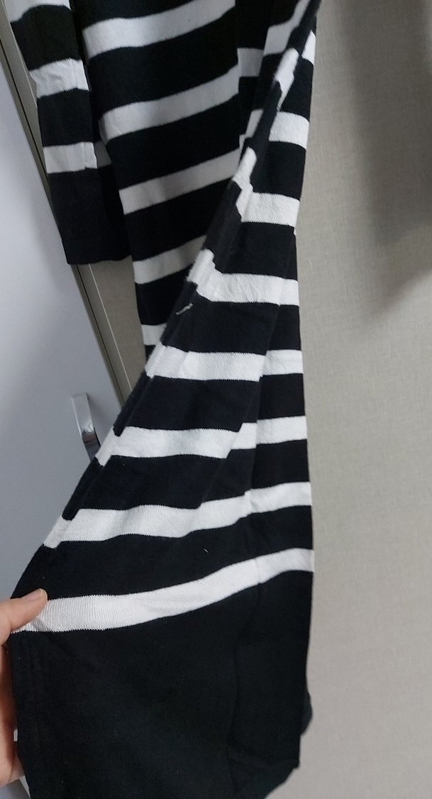 Siyah Beyaz Çizgili Uzun Triko Elbise - Görsel 5