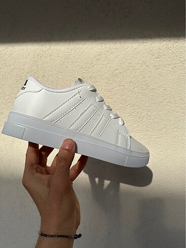 38 Beden beyaz Renk Adidas Spor Ayakkabı