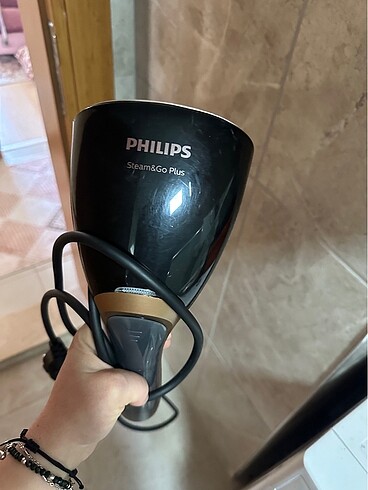 Buharlı el ütüsü