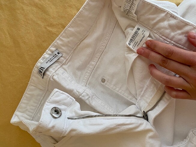 38 Beden beyaz Renk Zara Mom Jean