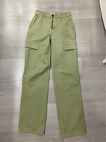 xs Beden yeşil Renk Stradivarius skate jean kargo pantolon